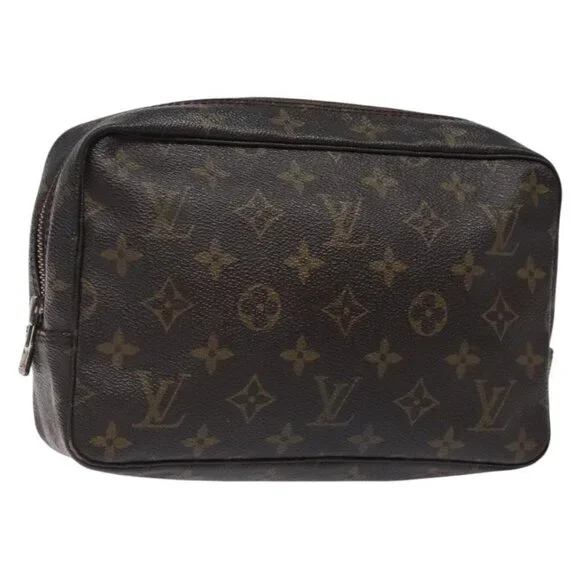 LOUIS VUITTON Monogram Trousse Toilette 23 Clutch Bag